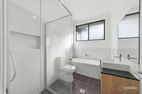 Property photo of 17 Rainbird Street Menangle Park NSW 2563