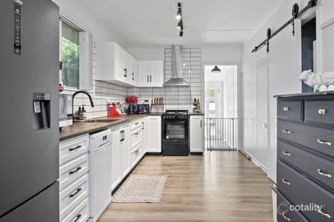 Property photo of 1 Alfred Street Mount Lofty QLD 4350
