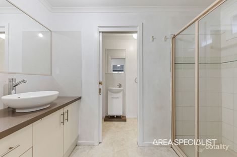 Property photo of 24 Aberdeen Heights Pakenham VIC 3810