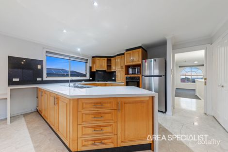 Property photo of 24 Aberdeen Heights Pakenham VIC 3810