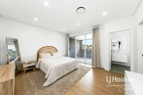 Property photo of 15B Runyon Avenue Greystanes NSW 2145