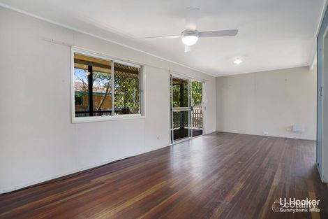Property photo of 27 Sean Street Riverview QLD 4303
