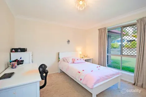 Property photo of 5 Verdon Court Petrie QLD 4502