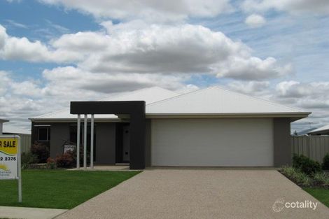 18 Glovar St, Emerald, QLD 4720