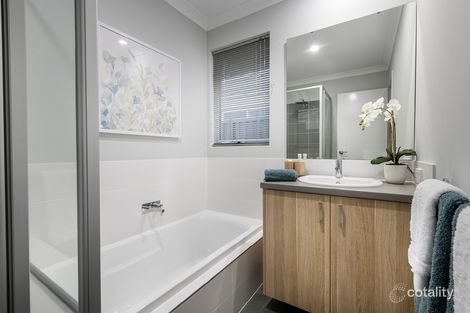 Property photo of 5 Macintyre View Hilbert WA 6112