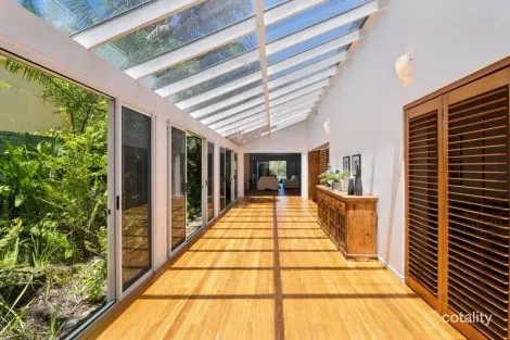 Property photo of 15 The Promenade Surfers Paradise QLD 4217