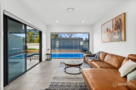 Property photo of 4/4 Saddleback Crescent Kembla Grange NSW 2526