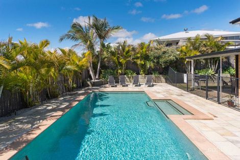 Property photo of 20 Codrington Circuit Pacific Pines QLD 4211