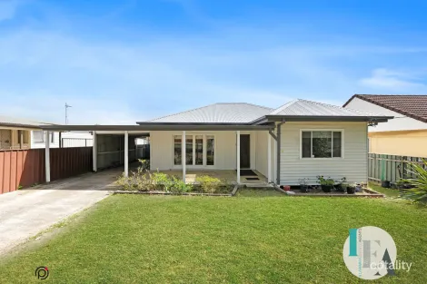 Property photo of 17 Central Avenue Oak Flats NSW 2529