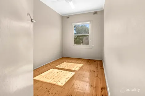 Property photo of 39 Coral Street Loxton SA 5333
