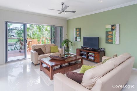 Property photo of 5 Ferrymans Court Helensvale QLD 4212