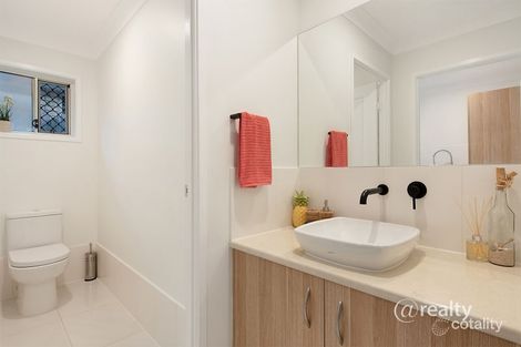 Property photo of 11 Cooloola Circuit Warner QLD 4500