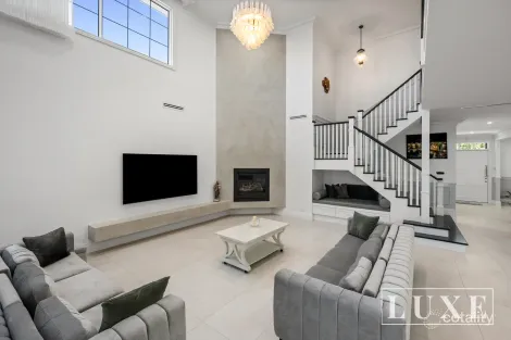 Property photo of 28 Firenze Road Greenvale VIC 3059