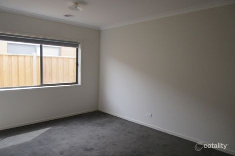 Property photo of 15 Smile Crescent Wyndham Vale VIC 3024