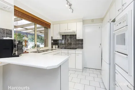 Property photo of 7 Richmond Place Albion Park NSW 2527