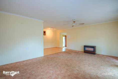Property photo of 93 Willow Drive Hampton Park VIC 3976
