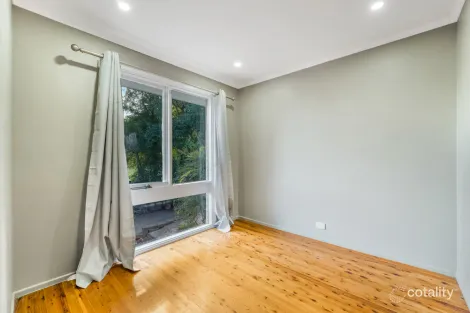 Property photo of 23 Jarndyce Avenue Ambarvale NSW 2560