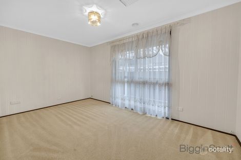 Property photo of 7 Glenrobe Street Deer Park VIC 3023