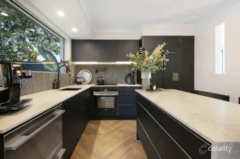 Property photo of 52 Japonica Drive Palm Beach QLD 4221
