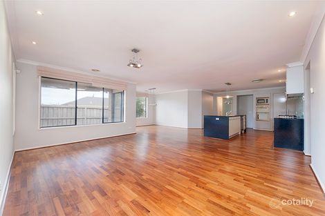 Property photo of 8 Kinloch Grove Greenvale VIC 3059