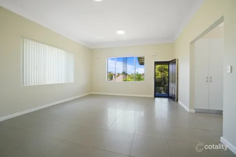 32 PARKES ST, RYDE, NSW 2112