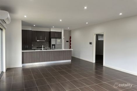Property photo of 2/155 Victoria Street Altona Meadows VIC 3028