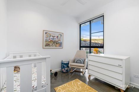 Property photo of 16 Keira Court Blue Mountain Heights QLD 4350