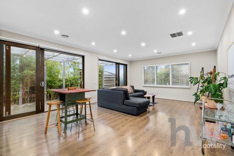 Property photo of 16 Coastside Drive Armstrong Creek VIC 3217