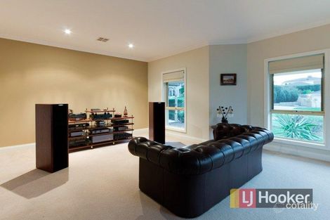 Property photo of 15 Bryn Mawr Boulevard Berwick VIC 3806