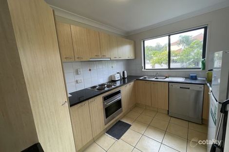 Property photo of 8/18 Geraldton Drive Varsity Lakes QLD 4227