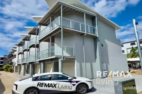 2/180 Mein St, Scarborough, QLD 4020