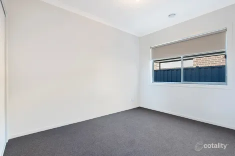 Property photo of 17 Centella Crescent Officer VIC 3809