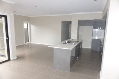 Property photo of 2/3 Ponsford Drive Point Cook VIC 3030
