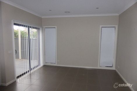 Property photo of 2/3 Ponsford Drive Point Cook VIC 3030