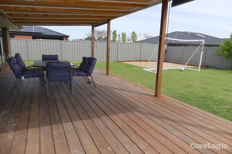 Property photo of 17 Birkdale Square Tatura VIC 3616