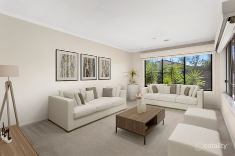 Property photo of 32 Flash Dan Drive Cranbourne East VIC 3977