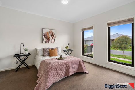 Property photo of 18 Abbeygate Drive Werribee VIC 3030