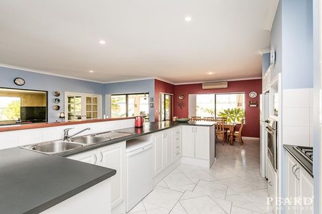 Property photo of 72 Manchester Drive Hocking WA 6065