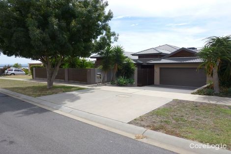 Property photo of 28 Eagle Bay Terrace Paynesville VIC 3880