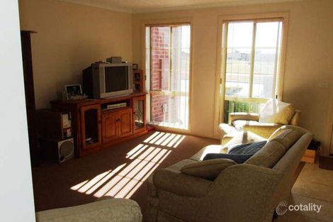Property photo of 9 Grice Quadrant Pakenham VIC 3810
