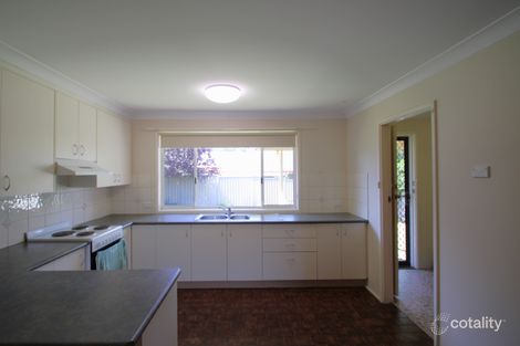 Property photo of 4 Matthews Avenue Orange NSW 2800