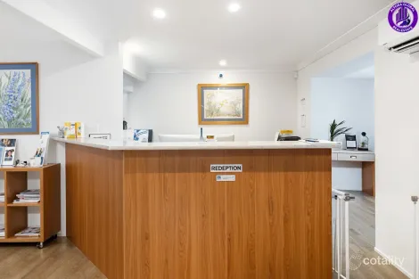 Property photo of 122 Ashmore Road Benowa QLD 4217