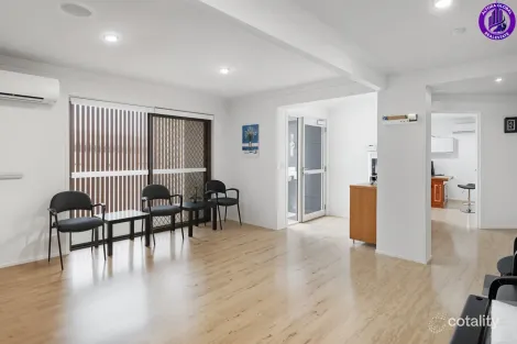 Property photo of 122 Ashmore Road Benowa QLD 4217