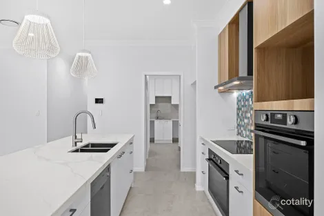 Property photo of 3 Glen Court Kenmore QLD 4069