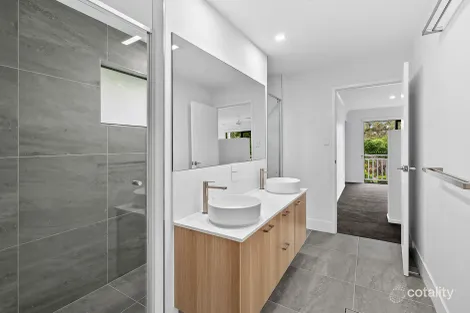 Property photo of 3 Glen Court Kenmore QLD 4069