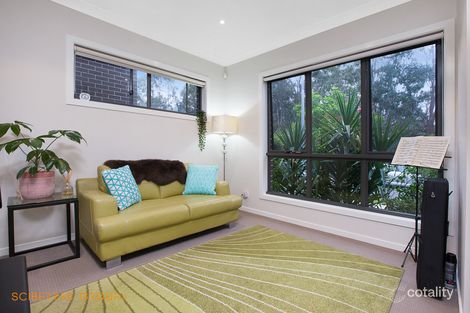 Property photo of 34 Fox Creek Circuit Kellyville NSW 2155