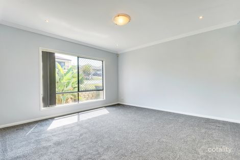 Property photo of 22 Summit Terrace Forest Lake QLD 4078