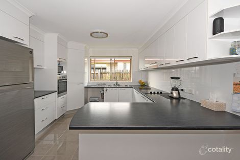 Property photo of 27 Tranquil Drive Wondunna QLD 4655