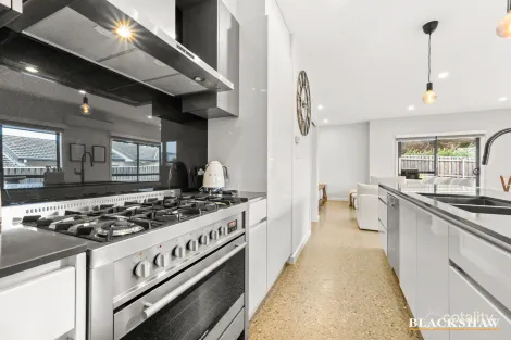 Property photo of 2/27 Ross Road Queanbeyan NSW 2620