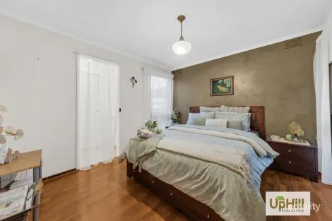 Property photo of 2 Thomas Court Hallam VIC 3803